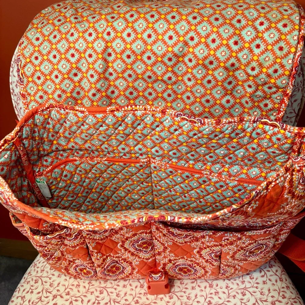 Vera Bradley Large Messenger Bag in Vibrant Orange Paprika Pattern - Picture 4 of 5